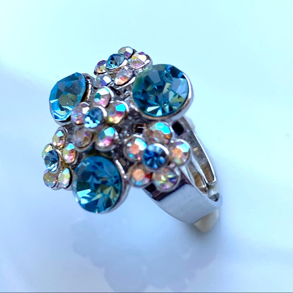✨New without Tags Stunning Adjustable Cocktail Ring - Picture 3 of 6